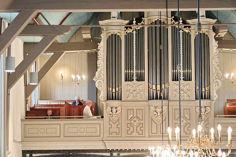 25 jaar Waarder helpt Roemenië met zangavond van Conforza_13